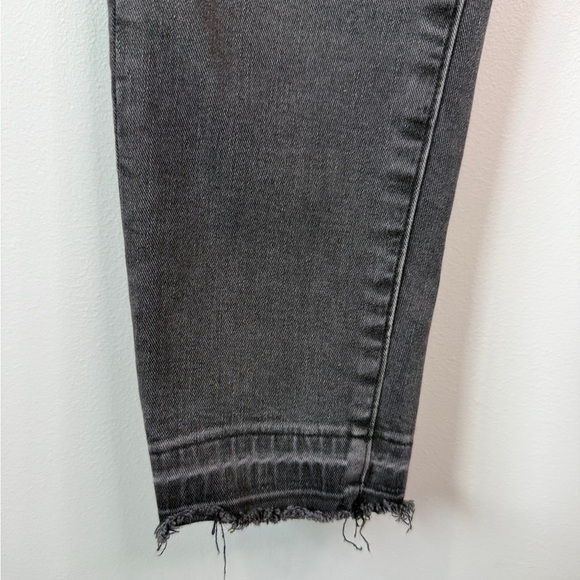 Express Skinny Mid Rise Black Raw Hem Jeans (6) - Picture 4 of 10